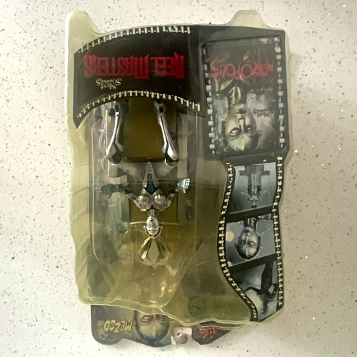 Mezco silent screamers - silent,